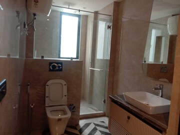Bathroom in 4 BHK Builder Floor at Safdarjung Enclave – for Rent