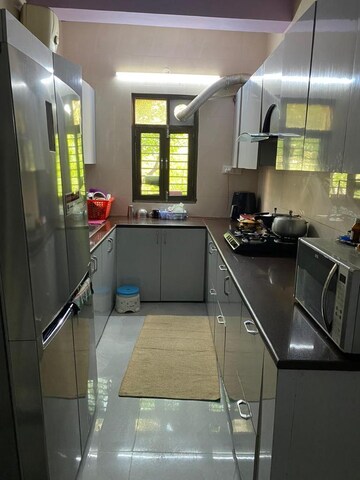 Kitchen in 3 BHK Builder Floor at Sai Tower Gurgaon, Sector 8 – for Rent