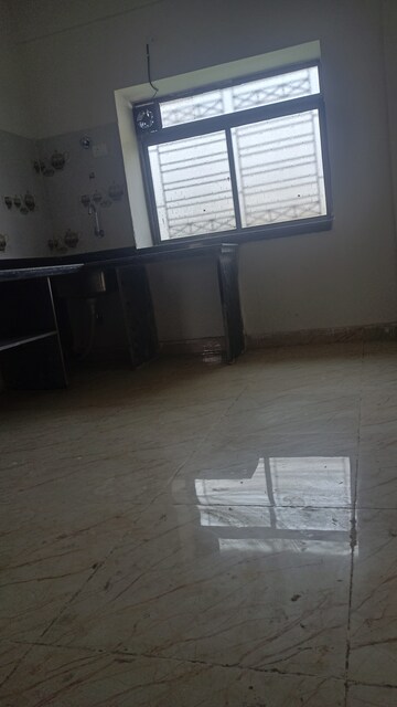 Room in 2 BHK Apartment at Rajarhat Residency, Rajarhat – for Rent