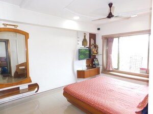 2 BHK Apartment For Sale in Juhu