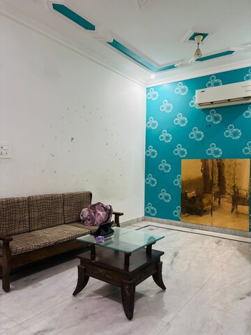 3 BHK Builder Floor For Rent in Sector 21