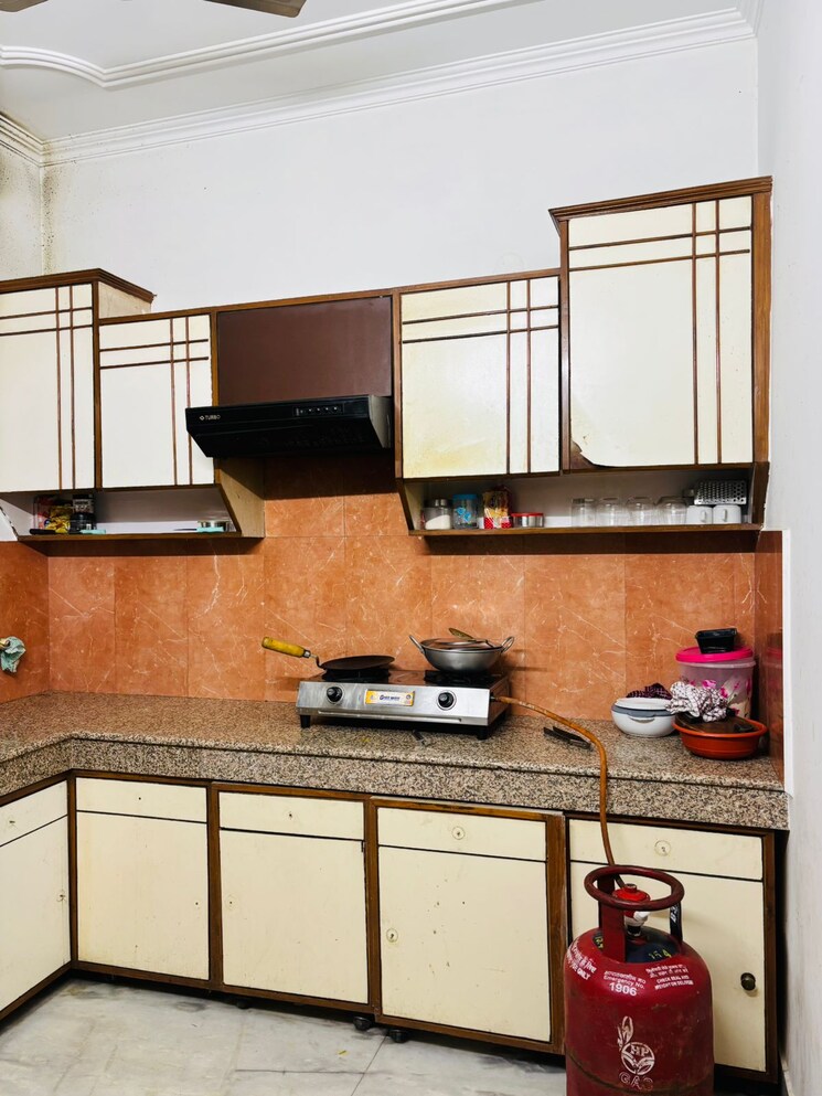 Kitchen, sector 21 3 Bedroom 3250 Sq.Ft. Builder Floor In Sector 21 Panchkula 9182218