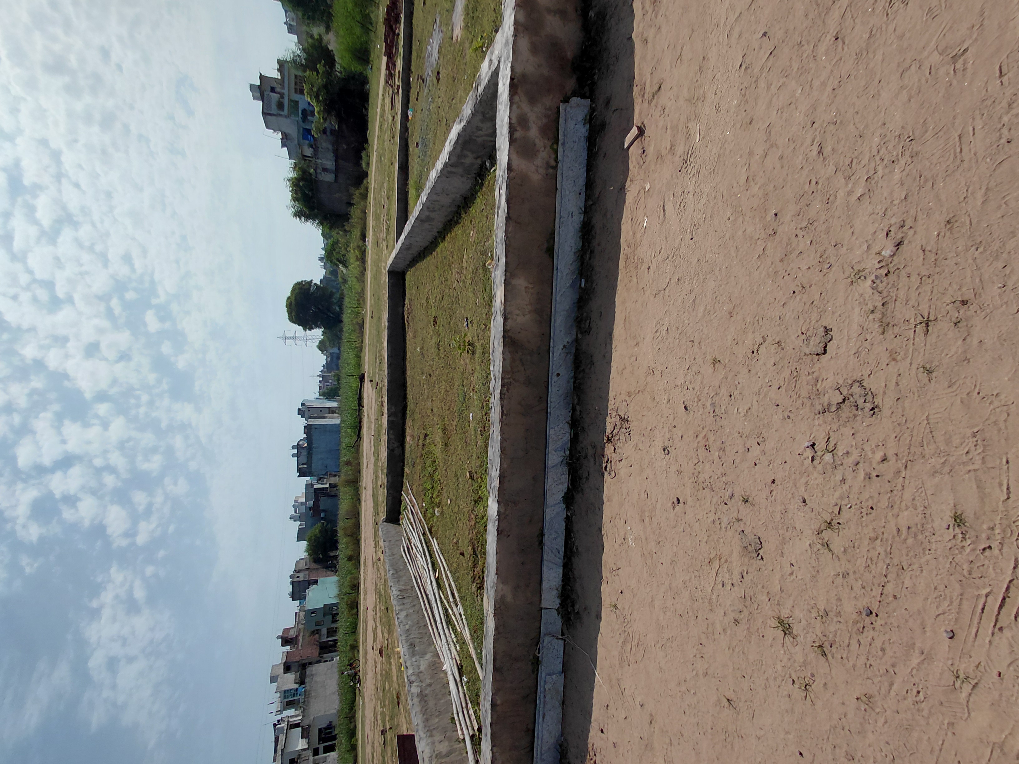 Plot For Sale in Bhondsi