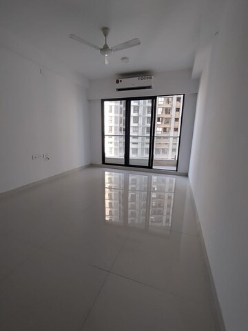 2 BHK Apartment For Rent in Sunteck City Avenue 1, Goregaon West