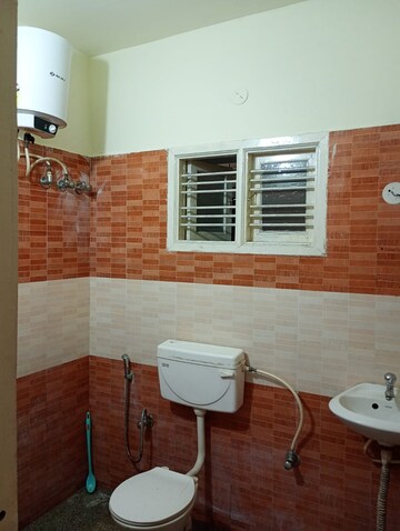 Bathroom in 1 BHK Builder Floor at WinnField Gardens, Hegde Nagar – for Rent