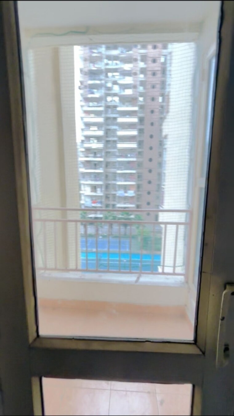 Bathroom, supertech-ecociti 2 Bedroom 890 Sq.Ft. Apartment In Sector 137 Noida 9182273