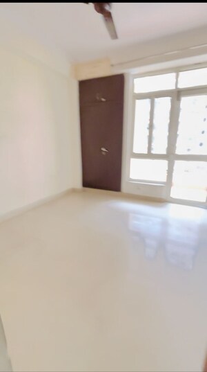 Room in 2 BHK Apartment at Supertech Ecociti, Sector 137 – for Sale