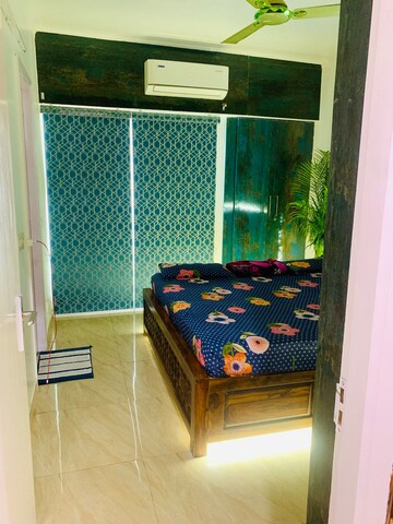 Bedroom in 2 BHK Apartment at Gaur City 7th Avenue, Sector 4 Greater Noida – for Rent