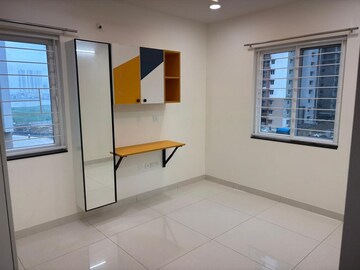 Room in 2 BHK Apartment at Aparna Sarovar Zicon, Nallagandla – for Rent