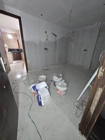 2 BHK Apartment For Rent in Lajpat Nagar 4