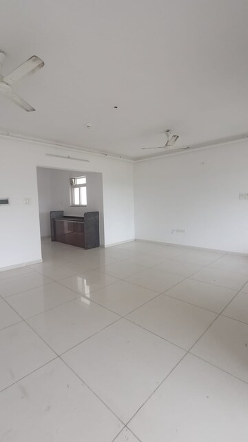 Room in 3 BHK Apartment at Kolte Patil 24K Sereno, Baner – for Rent