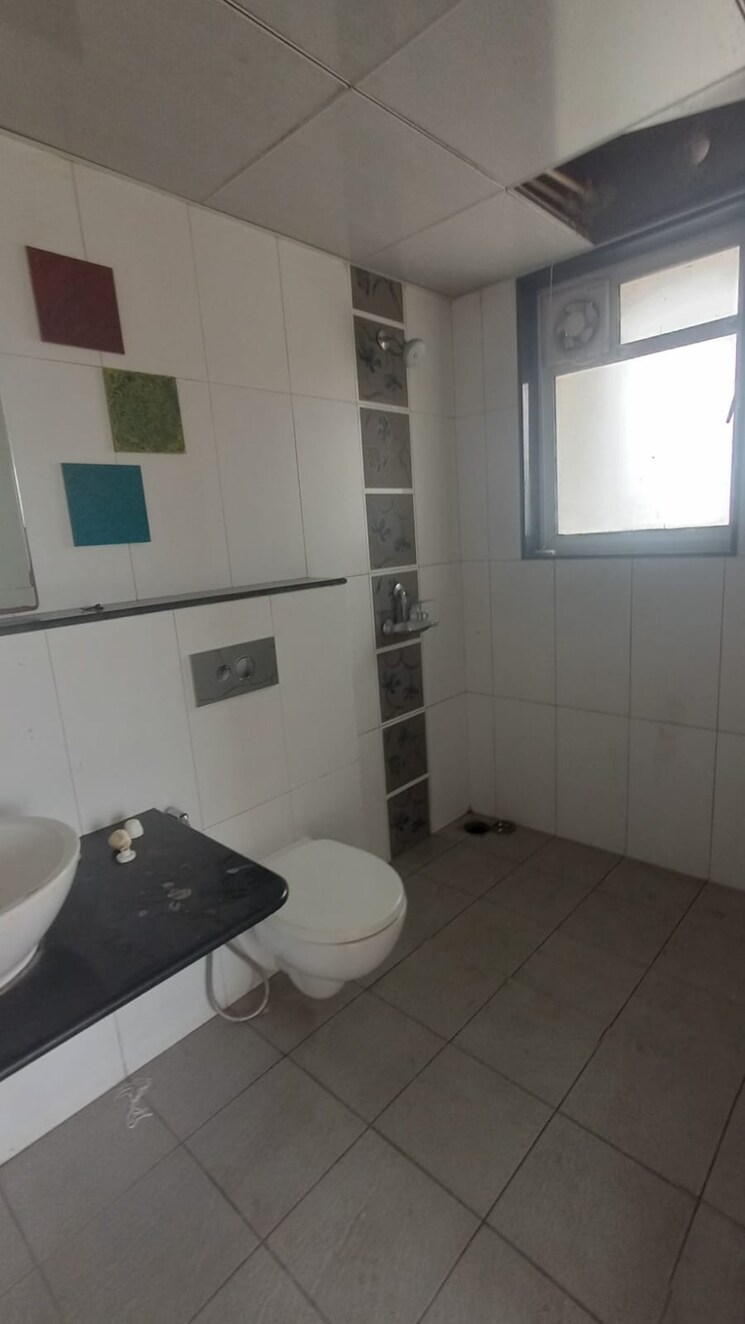 Bathroom, kolte-patil-24k-sereno 3 Bedroom 1499 Sq.Ft. Apartment In Baner Pune 9182455