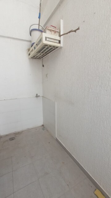 Room in 3 BHK Apartment at Kolte Patil 24K Sereno, Baner – for Rent