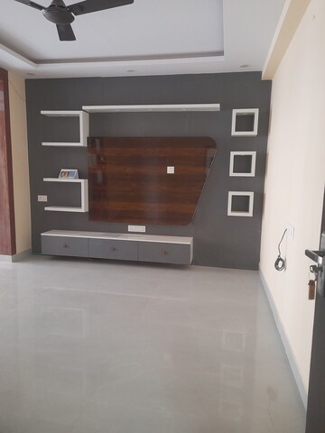 3 BHK Apartment For Rent in Pundag