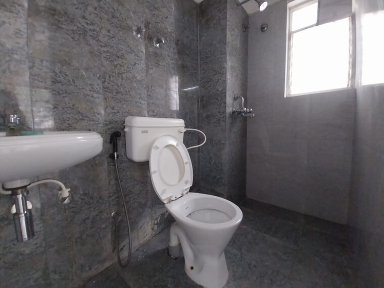 Bathroom, prudent-prana 3 Bedroom 1100 Sq.Ft. Apartment In Garia Kolkata 9182522
