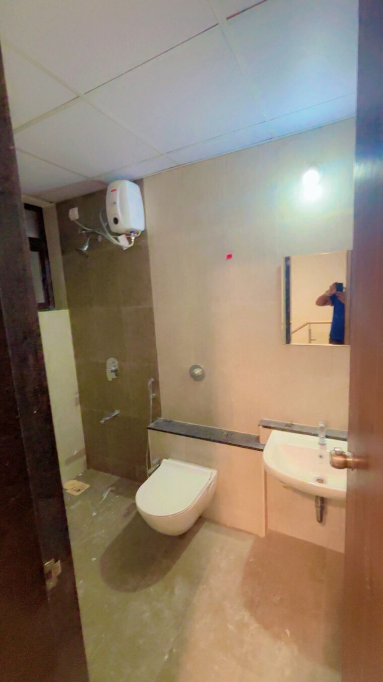 Bathroom, mantra-mesmer 3 Bedroom 1039 Sq.Ft. Apartment In Keshav Nagar Pune 9182505