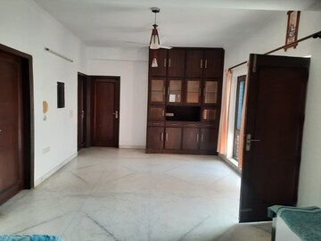 Room in 2 BHK Villa at DLF Moulsari Arcade, Sector 24 – for Rent