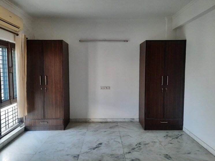 Master Bedroom, dlf-moulsari-arcade 2 Bedroom 1500 Sq.Ft. Villa In Sector 24 Gurgaon 8996543