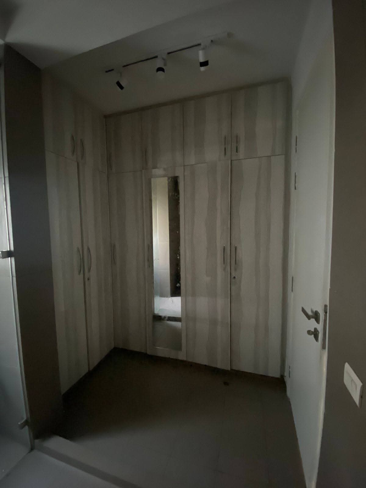 3 BHK + Servant Room Apartment For Rent in Ireo Skyon