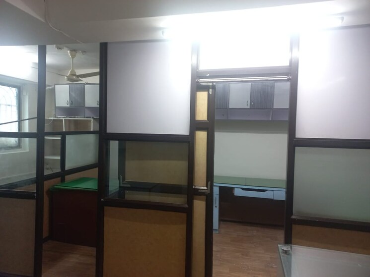 Room, mayuresh-chambers Commercial Office Space 2100 Sq.Ft. In Cbd Belapur Sector 11 Navi Mumbai 9182572