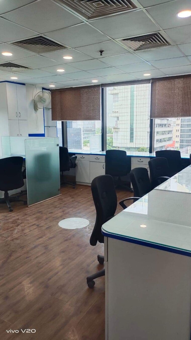 Team Area, netaji subhash place Commercial Office Space 989 Sq.Ft. In Netaji Subhash Place Delhi 9182590