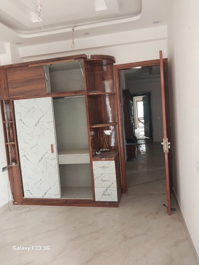 Room, kritak-modern-apartments 2 Bedroom 1063 Sq.Ft. Apartment In Sector 73 Noida 9182591