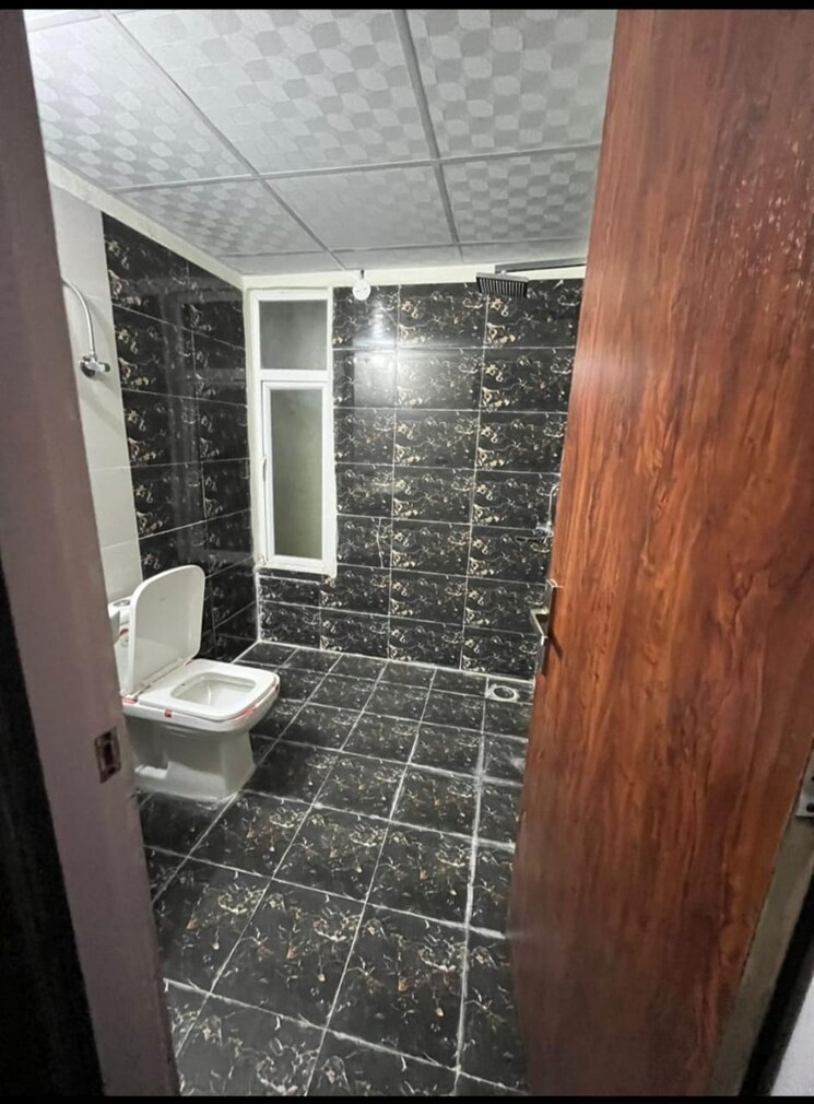 Bathroom, nilaya-greens 2.5 Bedroom 1002 Sq.Ft. Apartment In Raj Nagar Extension Ghaziabad 9182600
