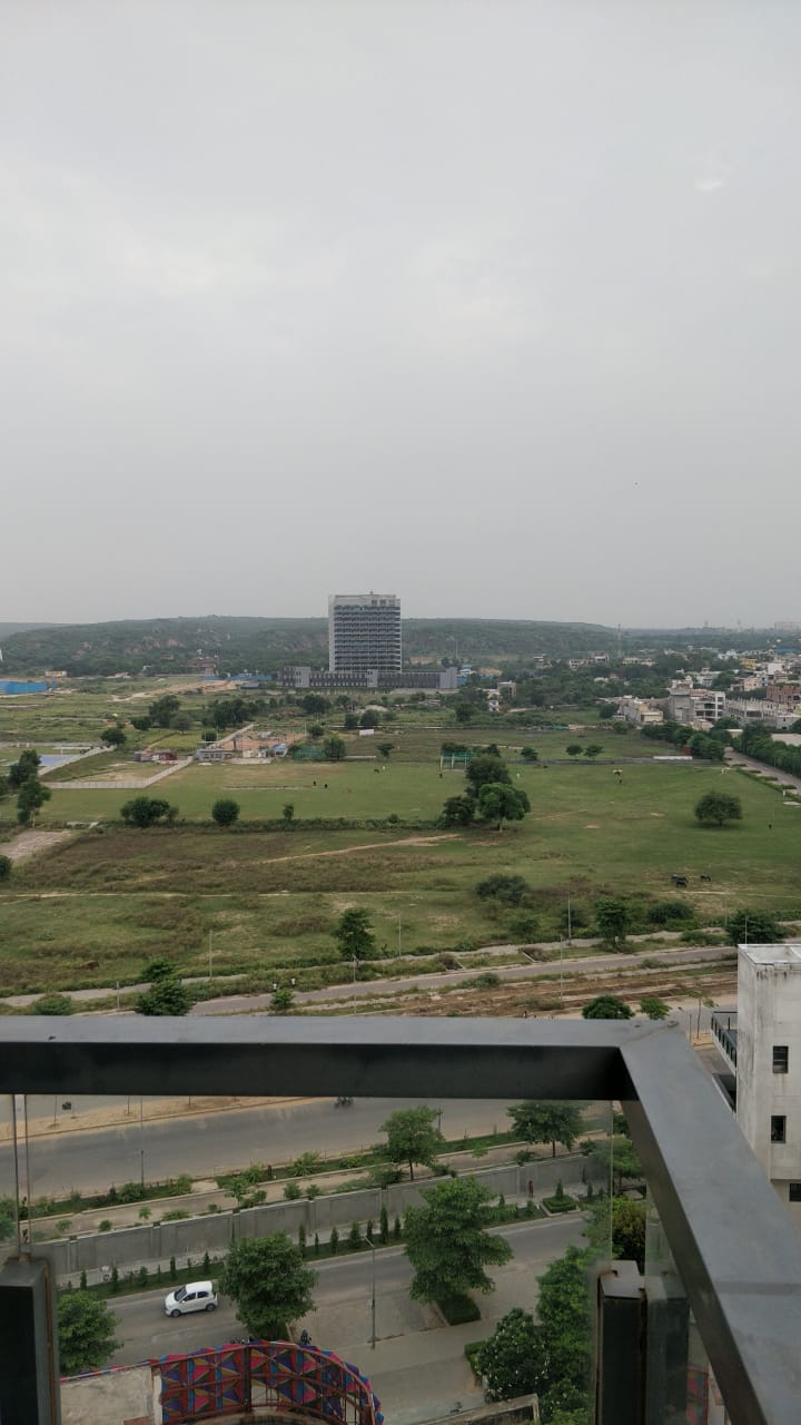 4 BHK + Servant Room,Extra Room Apartment For Rent in Ireo The Grand Arch