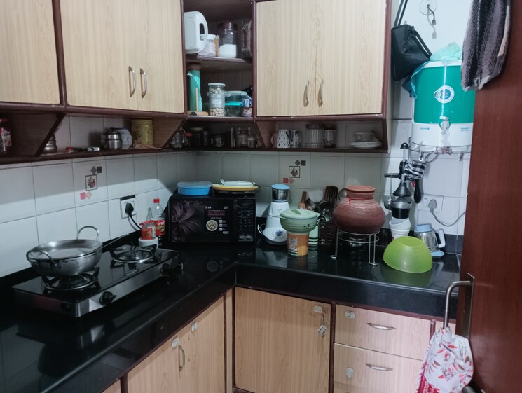 Kitchen, unitech-uniworld-gardens-2 2 Bedroom 937 Sq.Ft. Apartment In Sector 47 Gurgaon 9182692