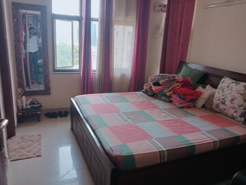 Bedroom in 2 BHK Apartment at Unitech Uniworld Gardens 2, Sector 47 – for Rent