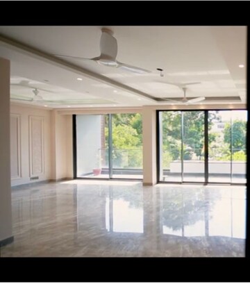 4 BHK Builder Floor For Rent in Qutub Plaza, Sector 26