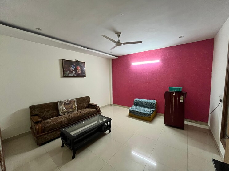 Living Room, sector 43 1 Bedroom 600 Sq.Ft. Builder Floor In Sector 43 Gurgaon 9182685