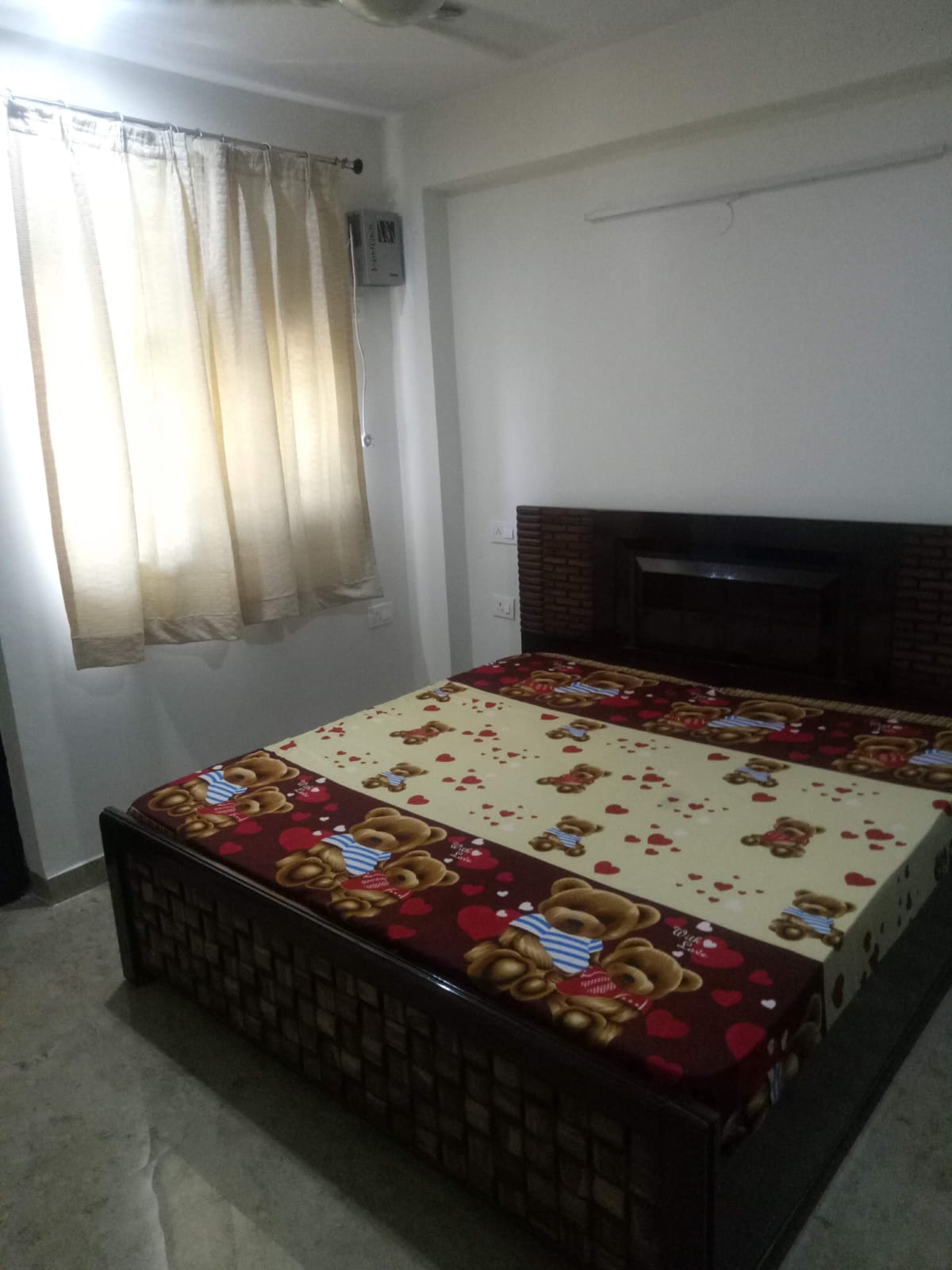 1 BHK Builder Floor For Rent in Sector 43
