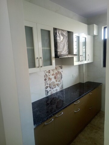 Kitchen in 1 BHK Builder Floor at Sector 43 – for Rent