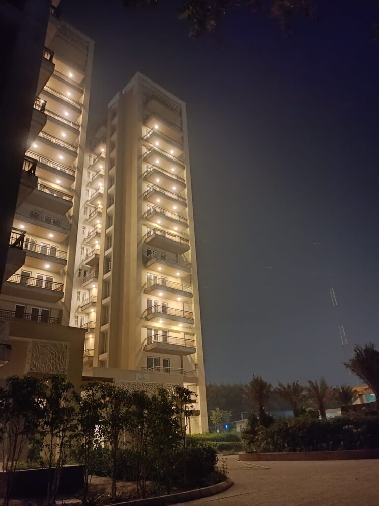 Exterior View, silverglades-the-melia 2.5 Bedroom 1465 Sq.Ft. Apartment In Sohna Sector 35 Gurgaon 9182721