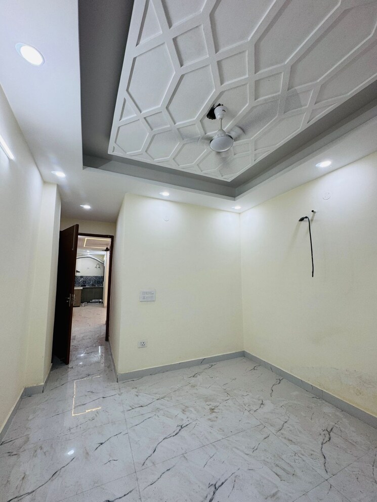 Room, saket 3 Bedroom 1100 Sq.Ft. Builder Floor In Saket Delhi 9182763
