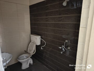 Bathroom in 3 BHK Apartment at Silver Line H Block, Chinhat – for Rent
