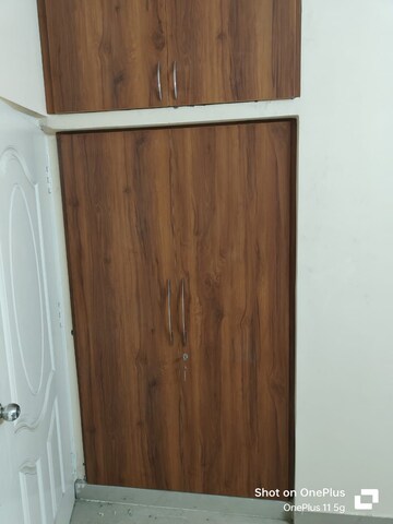 Furnished Amenities in 3 BHK Apartment at Silver Line H Block, Chinhat – for Rent
