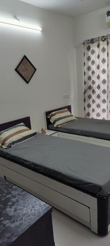 Bedroom in 2 BHK Apartment at Bini Winspace Amelio, Andheri West – for Rent