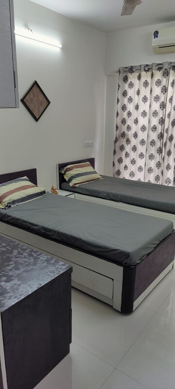Bedroom in 2 BHK Apartment at Bini Winspace Amelio, Andheri West – for Rent