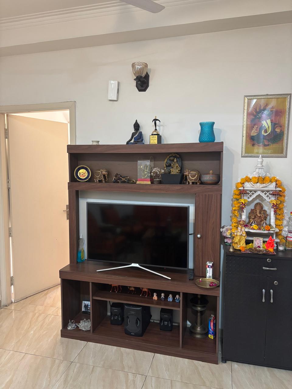 2 BHK Apartment For Rent in Panchsheel Greens II