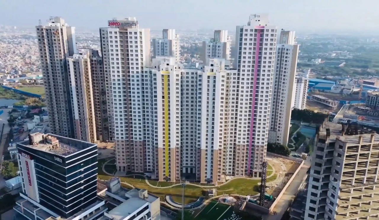 4 BHK + Servant Room Apartment For Sale in Hero Homes Gurgaon