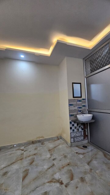 Living Room in 2 BHK Independent House at Chinhat – for Rent