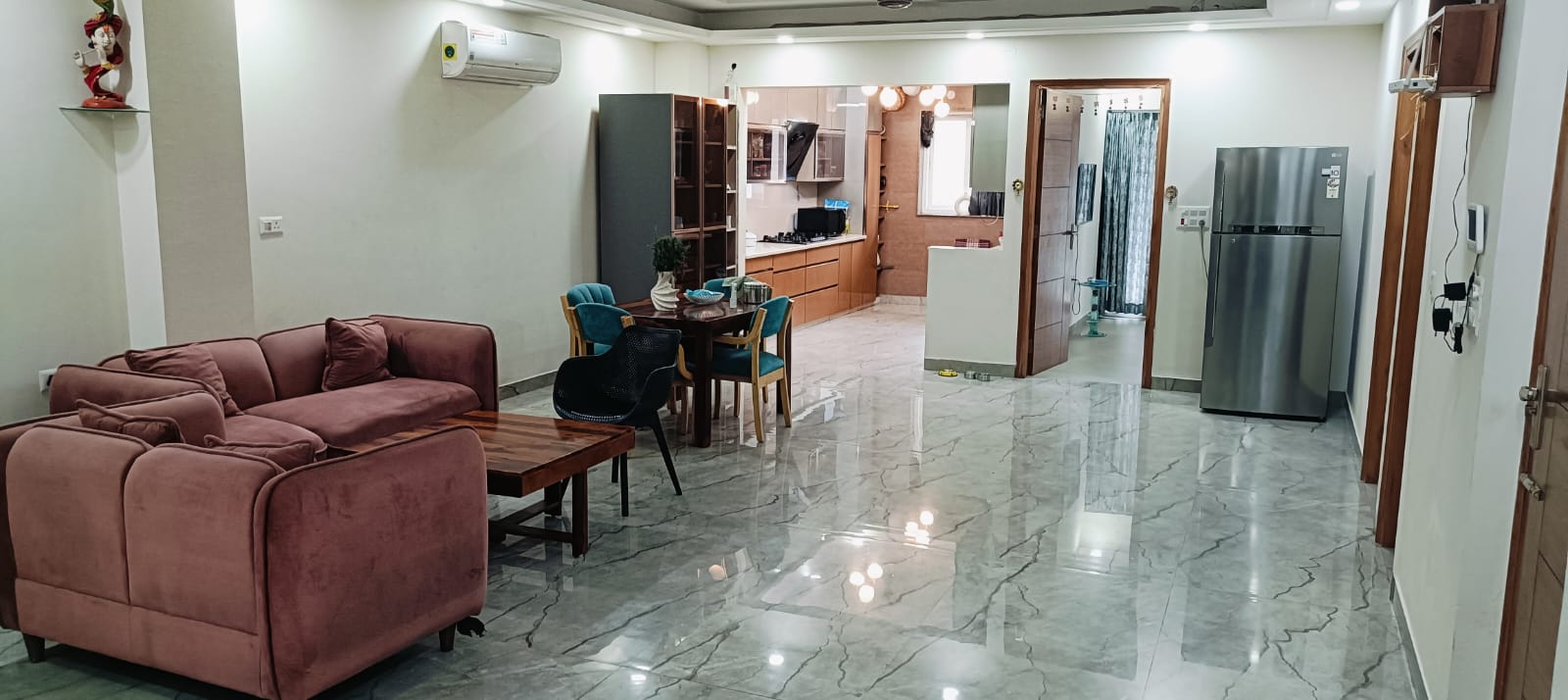 4 BHK + Pooja Room Builder Floor For Rent in Shri Ram Property 