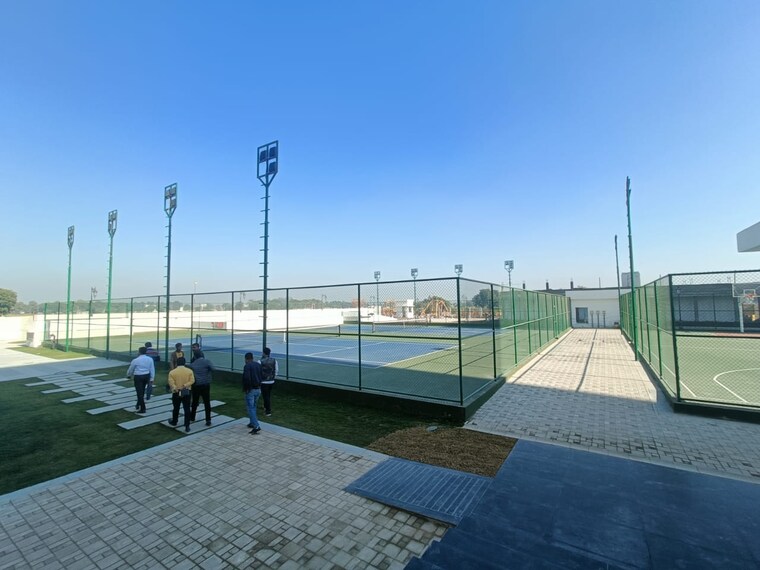 Swimming Pool, central-park-lake-front-towers 3 Bedroom 1789 Sq.Ft. Apartment In Sohna Sector 33 Gurgaon 9182903