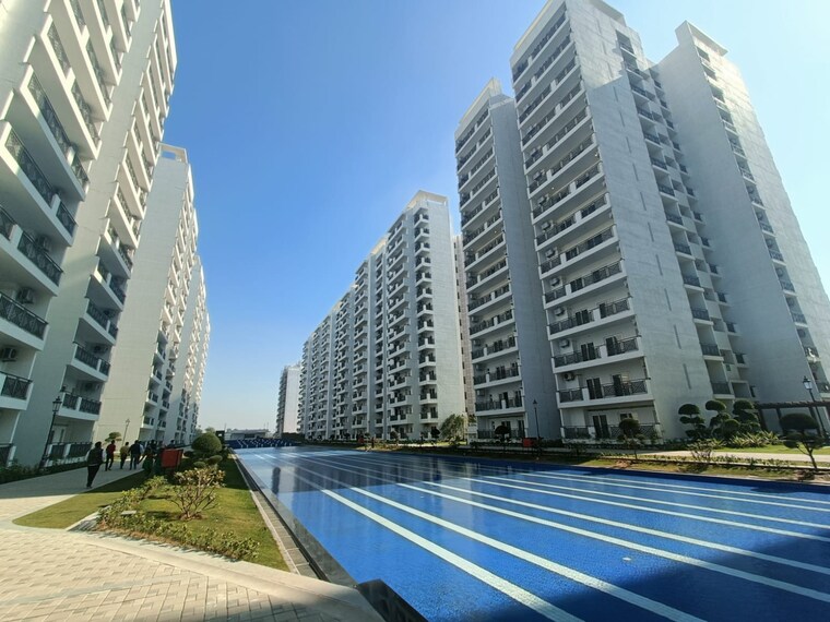 Exterior View, central-park-lake-front-towers 3 Bedroom 1789 Sq.Ft. Apartment In Sohna Sector 33 Gurgaon 9182903