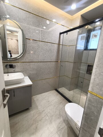 Bathroom in 3 BHK Builder Floor at BP Homes, Sector 85 – for Sale