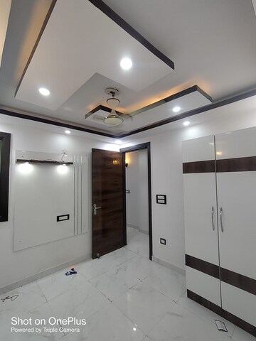 Bedroom in 2 BHK Builder Floor at Dwarka Mor – for Rent