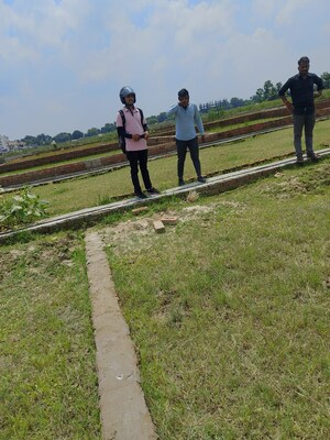  Plot For Sale in Tulsi Enclave, Kamta