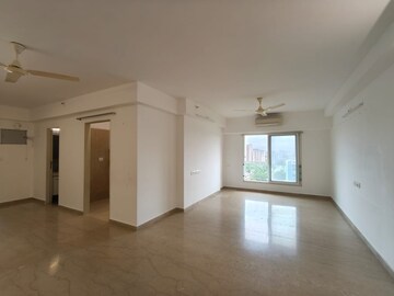 Room in 3 BHK Apartment at Adani Ten BKC, Bandra East – for Rent